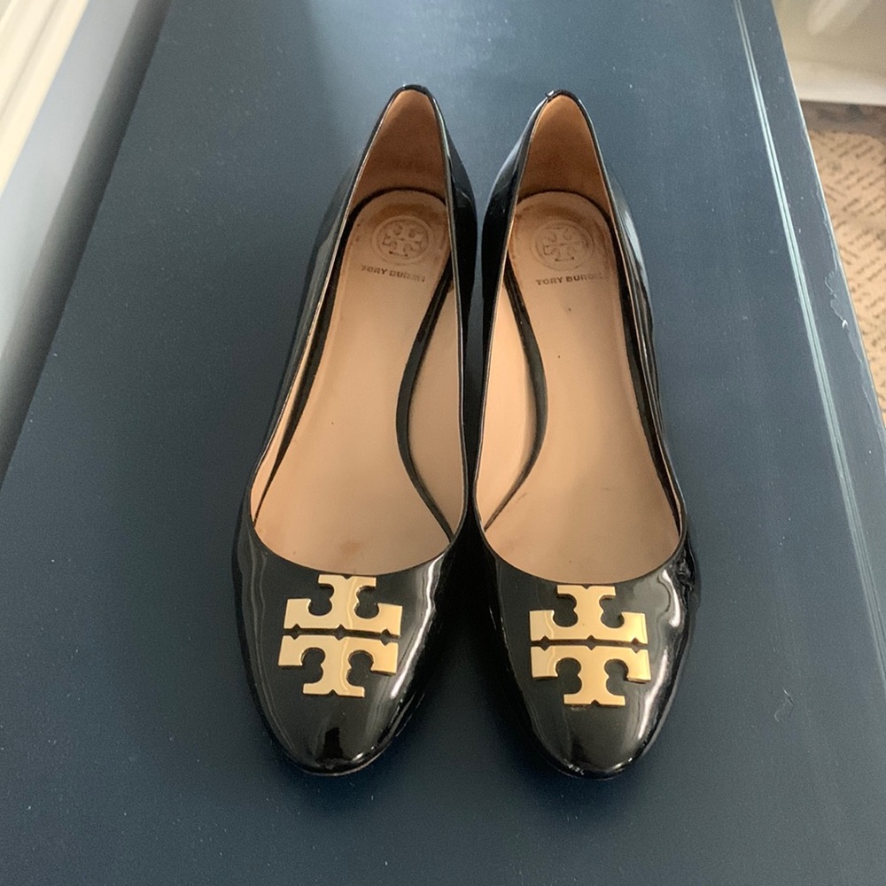 Tory Burch Black Patent Pump Size 9